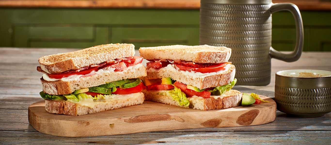 How to make a Turkey Club Sandwich - Recipe