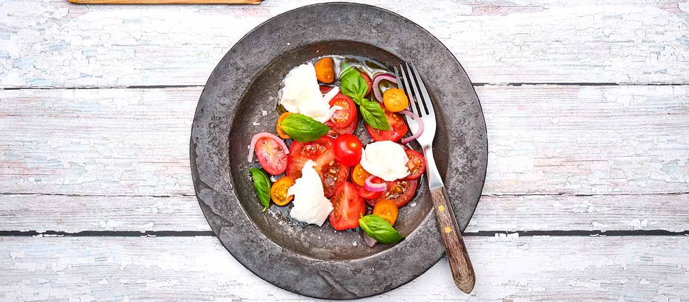 Tomato, Basil and Mozzarella Salad - Summer Salad Recipes