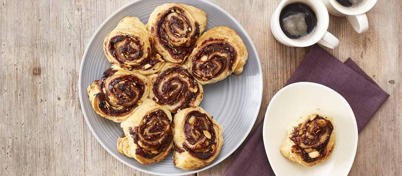 how to make chocolate almond swirls