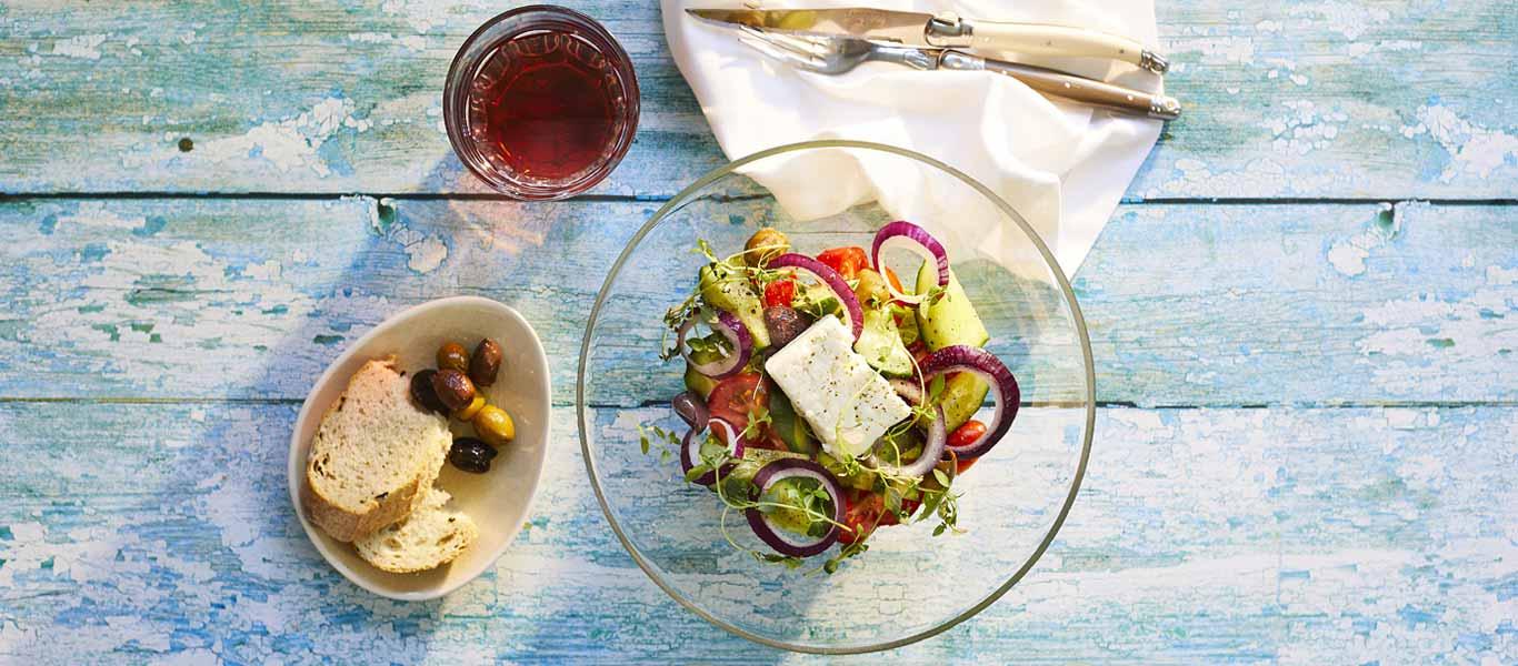 How to make a Greek Salad